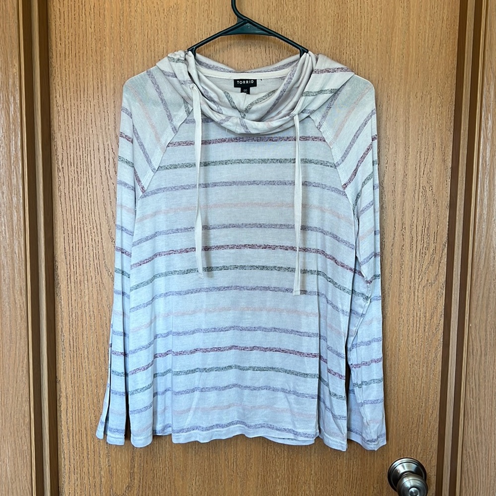 Light weight sweatshirt